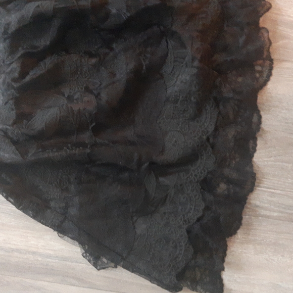 Dark in Love Lace Ruffle Skirt - Picture 4 of 5